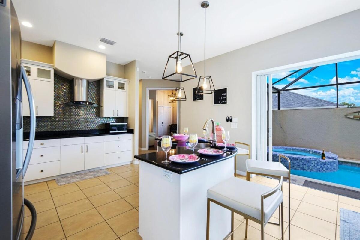 Vacation With Pool. 4 Bedrooms. Sleeps 10